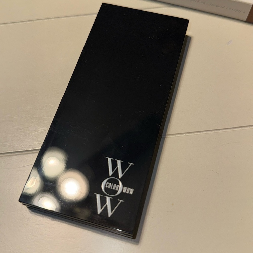 Color WOW root touch-up